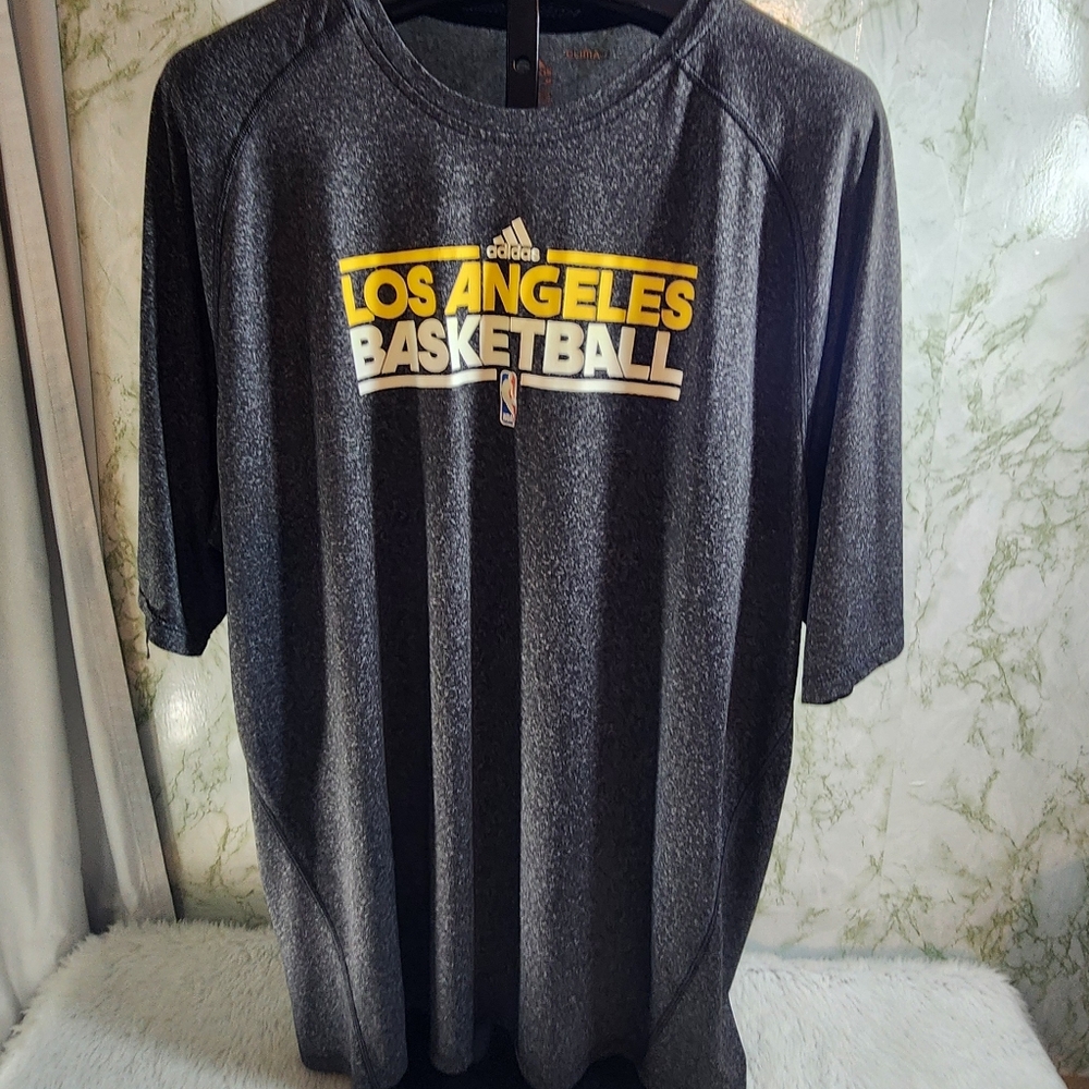 ADIDAS LOS ANGELES BASKETBALL Polyester Short Sleeve Tee